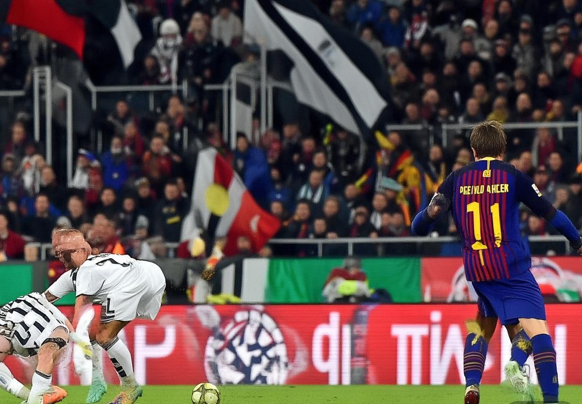 欧冠巅峰对决：尤文图斯vs巴塞罗那激情大战回顾(图3)