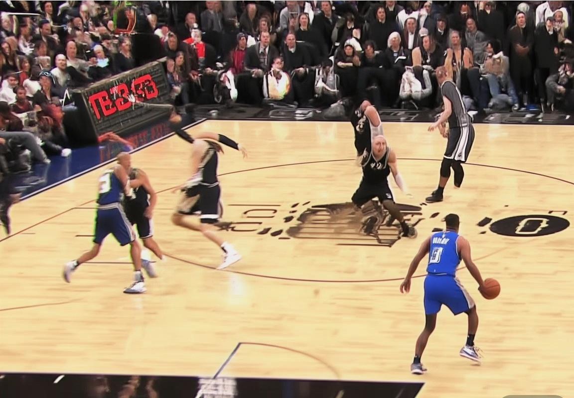 2001年NBA马刺小牛系列赛经典对决回顾(图3)